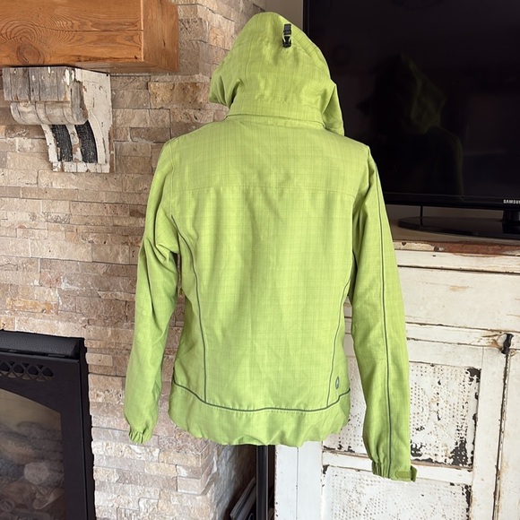 Marmot lime green winter jacket removable hood and snap waist zip close pockets - Picture 10 of 16